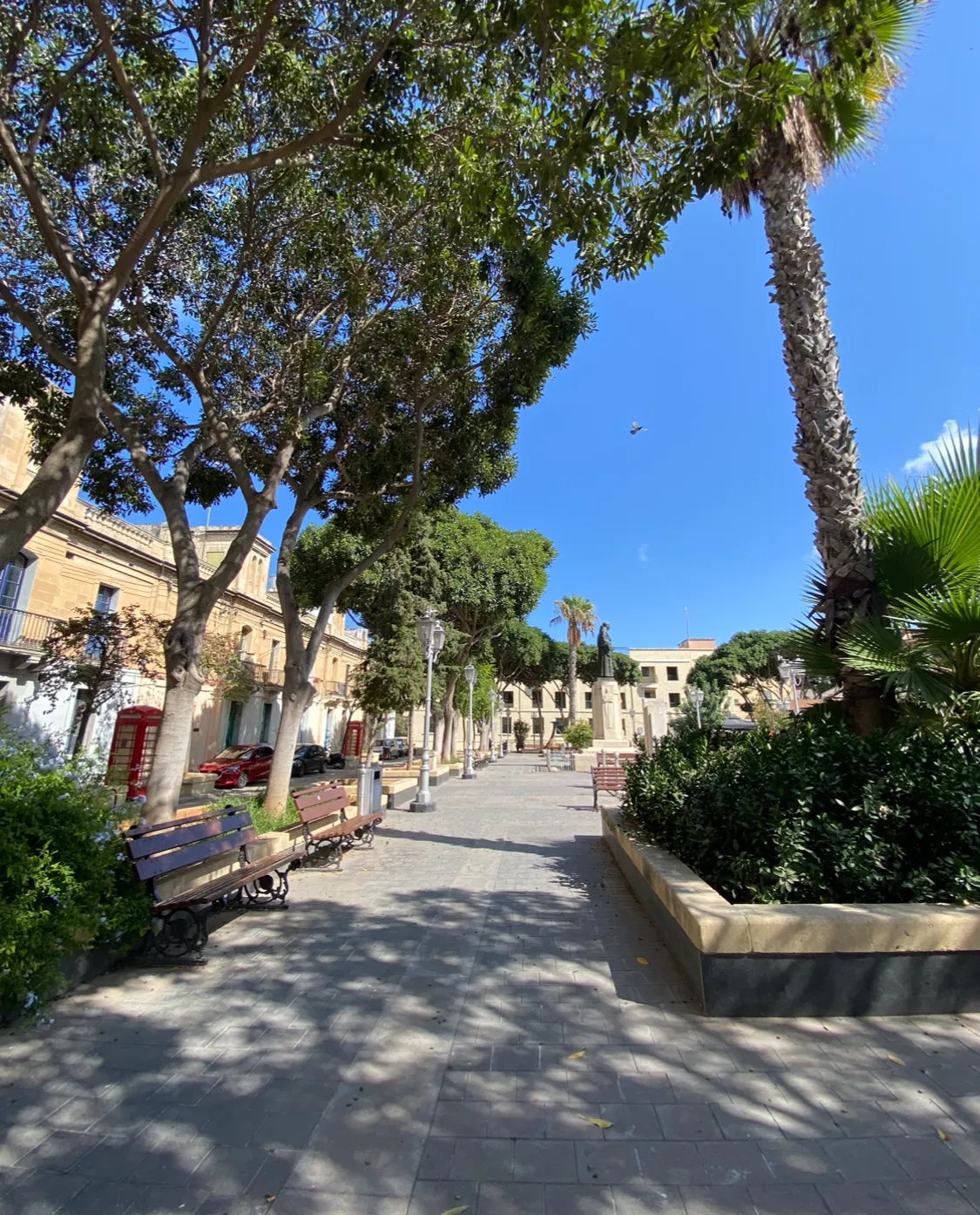 Plein in Ħamrun, Malta, waar het hoofdkantoor van de Arbeiderspartij staat