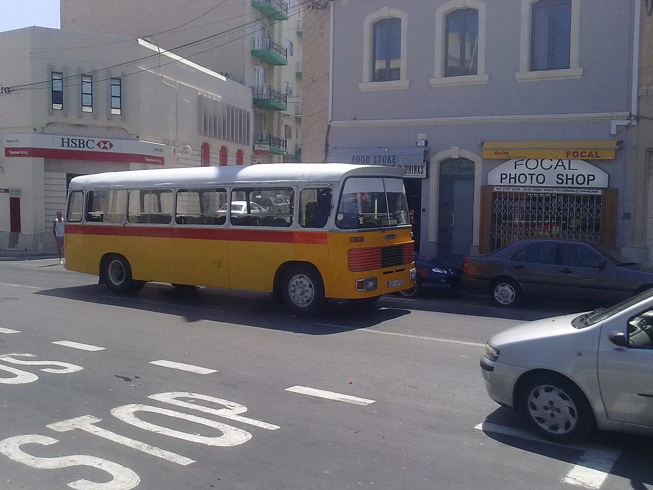 Uitzicht op St. Julian's, de Maltese plaats met de hoogste toerisme-intensiteit